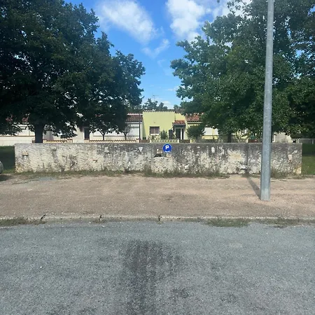 Simple Pensjonat Castres (Tarn)