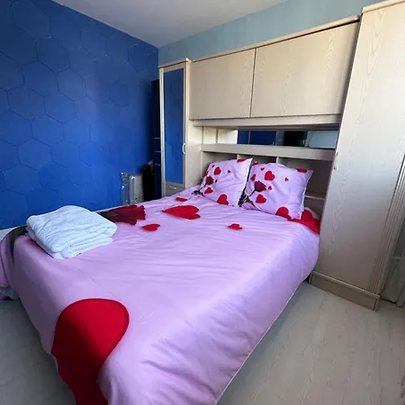 Le Confort Privee * 카스트르